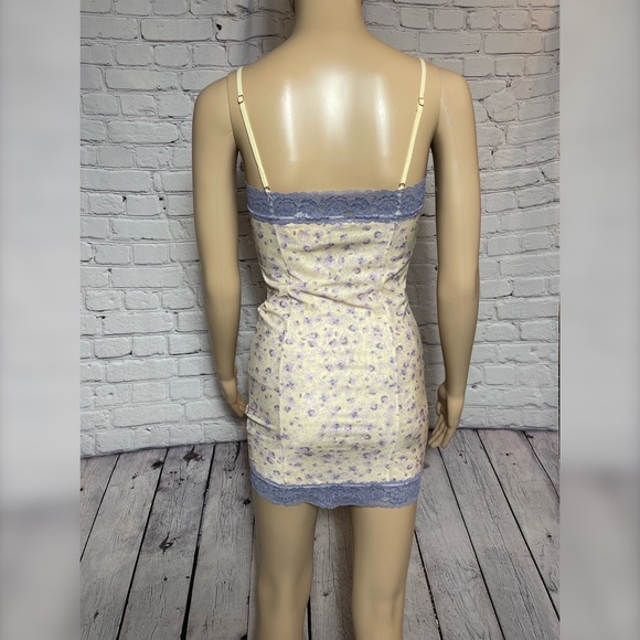 Sold - NWT New Free People Lace-Trim Floral Slip Dress Size XS - Picture 5 of 11